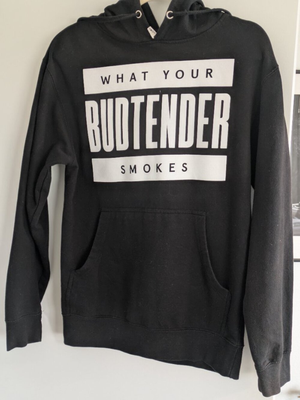 Lolo Cannabis What Your Budtender Smokes Hoodie Small Black Limited Promo